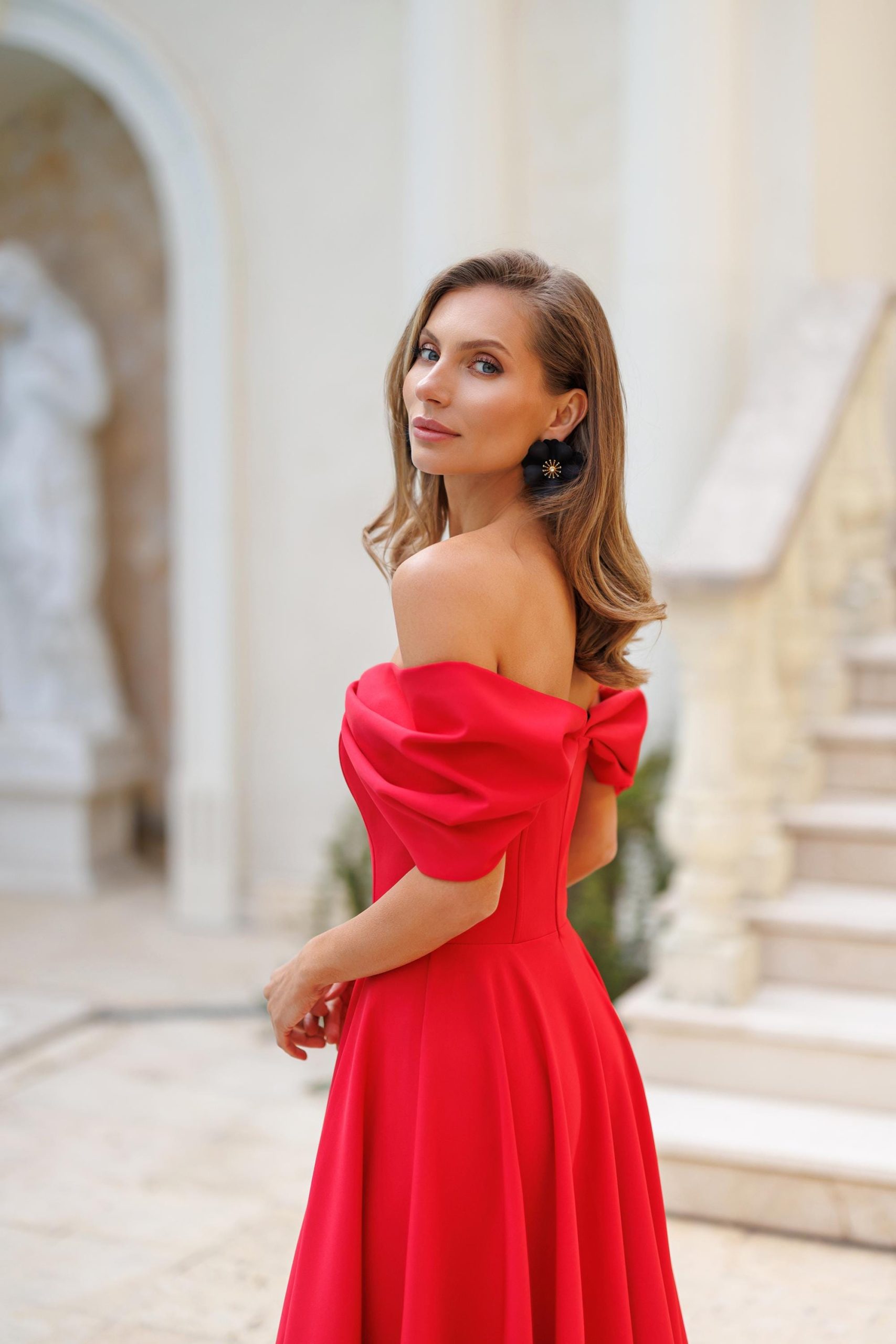 Elegant Red Off Shoulder Bow Midi Dress with A-Line Skirt